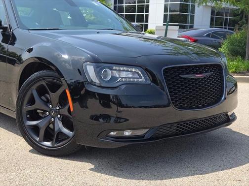 2023 Chrysler 300 S