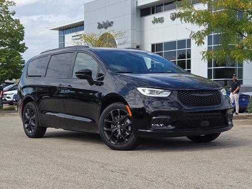2026 Chrysler Pacifica Limited