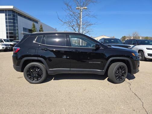 2025 Jeep Compass Latitude