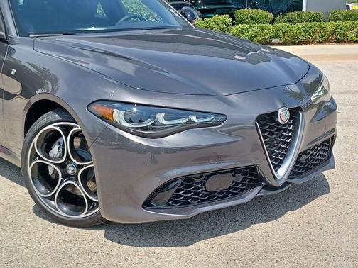 2024 Alfa Romeo Giulia Ti