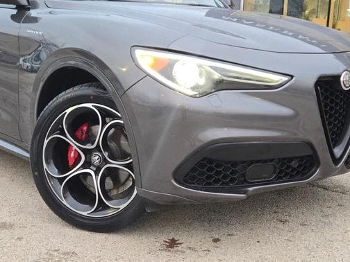 2022 Alfa Romeo Stelvio Ti