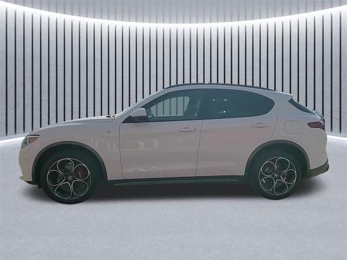 2022 Alfa Romeo Stelvio Ti