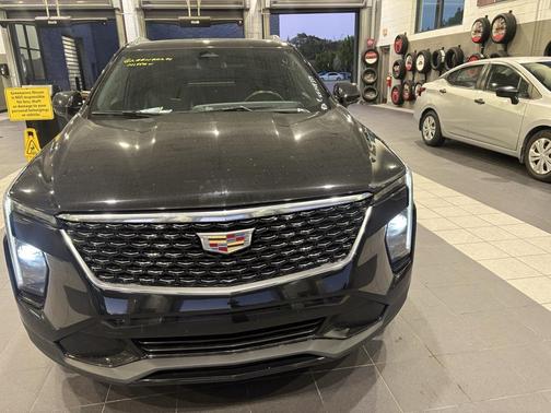 2024 Cadillac XT4 Premium Luxury
