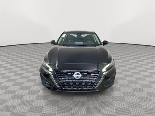 2025 Nissan Altima SR FWD