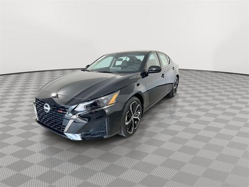 2025 Nissan Altima SR FWD