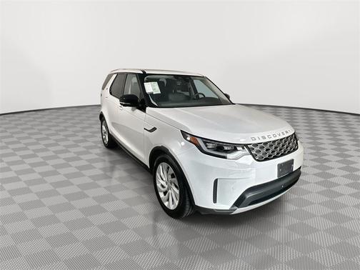 2024 Land Rover Discovery P300 S