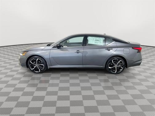 2025 Nissan Altima SR FWD