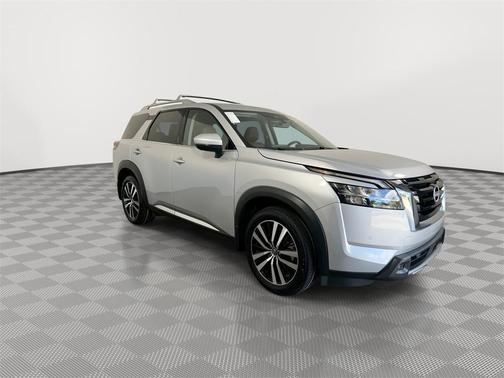 2023 Nissan Pathfinder Platinum 4WD