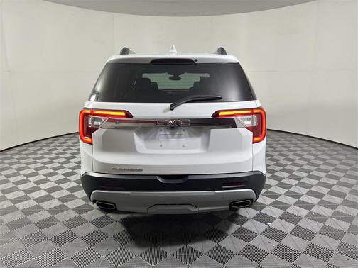 2023 GMC Acadia FWD SLT