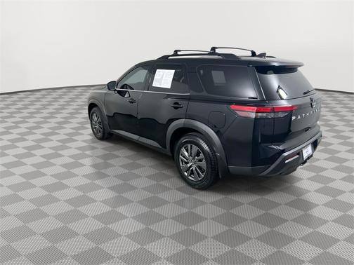 2022 Nissan Pathfinder SV 4WD