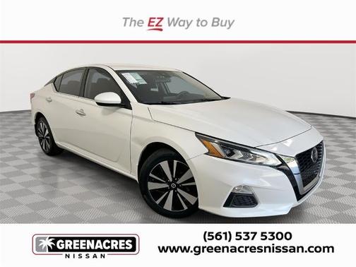 2022 Nissan Altima 2.5 SV