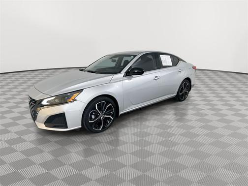 2024 Nissan Altima SR FWD