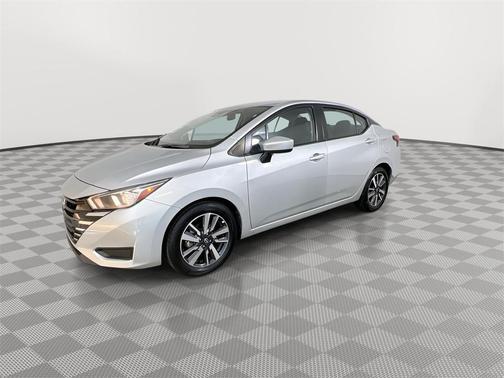 2023 Nissan Versa 1.6 SV