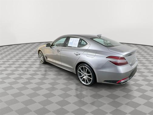 2024 Genesis G70 2.5T RWD