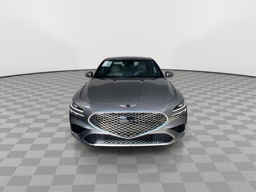 2024 Genesis G70 2.5T RWD