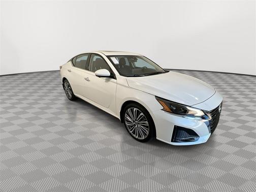 2025 Nissan Altima 2.5 SL