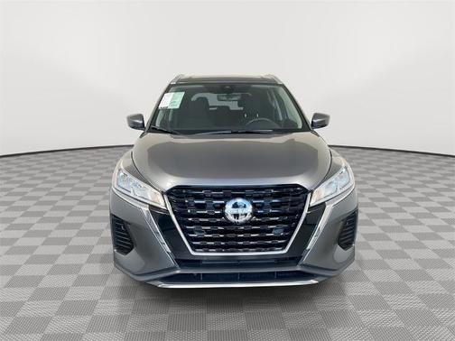 2022 Nissan Kicks SV