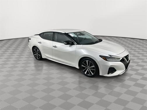 2023 Nissan Maxima SV
