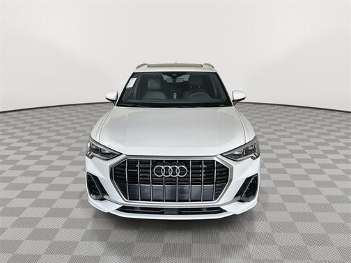 2024 Audi Q3 Premium 45 TFSI S line quattro Tiptronic