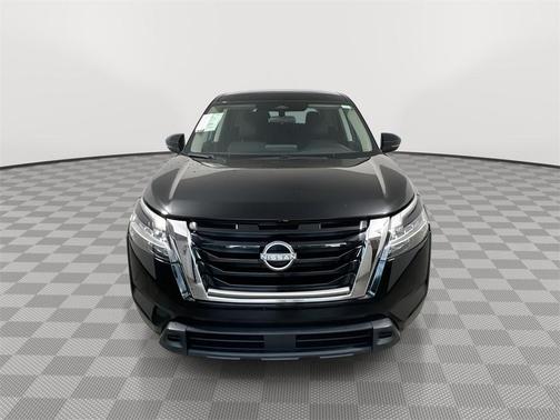 2022 Nissan Pathfinder S 2WD