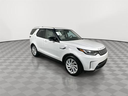 2024 Land Rover Discovery P300 S