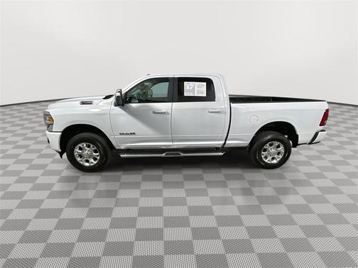 2024 RAM 2500 Laramie Crew Cab 4x4 6'4' Box