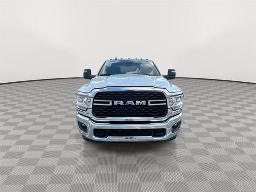 2024 RAM 3500 Big Horn Crew Cab 4x4 8' Box
