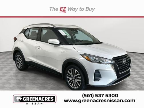 Aspen White 2023 Nissan Kicks SV