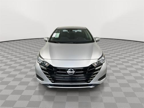 2023 Nissan Versa 1.6 SV