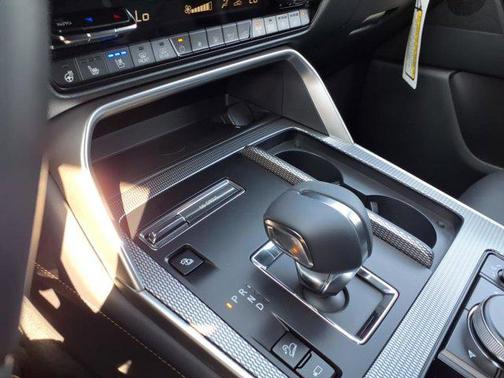 2025 Mazda CX-70 PHEV Premium Plus Package
