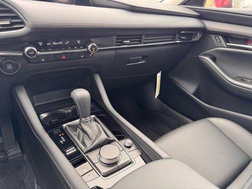2025 Mazda Mazda3 FWD w/Preferred Package