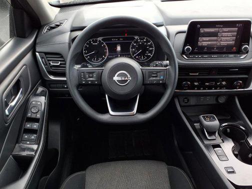 Super Black 2024 Nissan Rogue SV