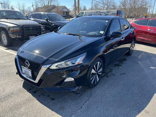 2022 Nissan Altima 2.5 SV