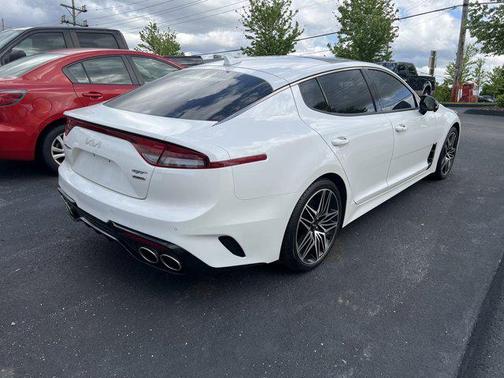 2022 Kia Stinger GT2