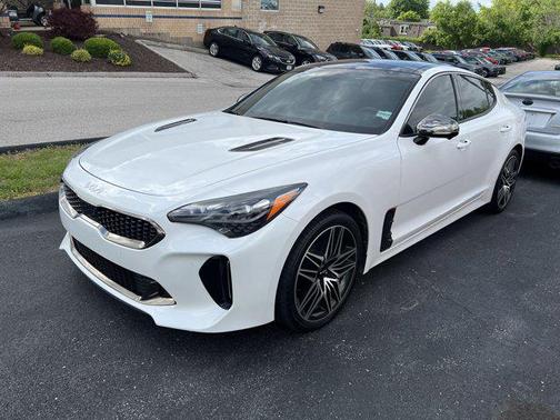 2022 Kia Stinger GT2