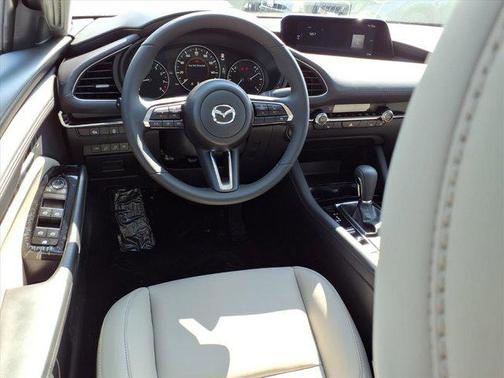 2025 Mazda Mazda3 FWD w/Preferred Package