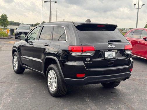 2022 Jeep Grand Cherokee Laredo