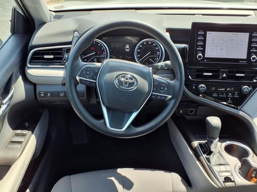 Ice Edge 2022 Toyota Camry LE