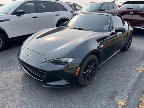2022 Mazda MX-5 Miata Sport