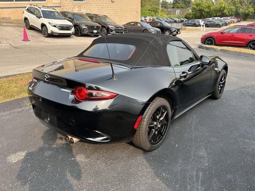 2022 Mazda MX-5 Miata Sport