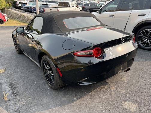 2022 Mazda MX-5 Miata Sport