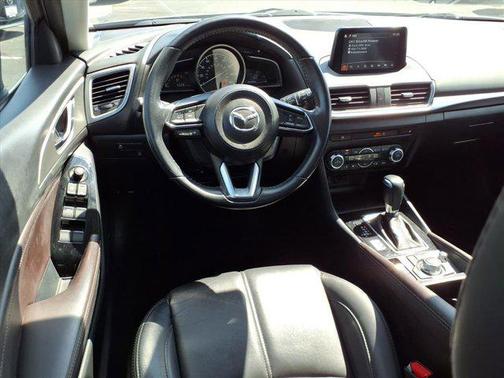 2018 Mazda Mazda3 Touring