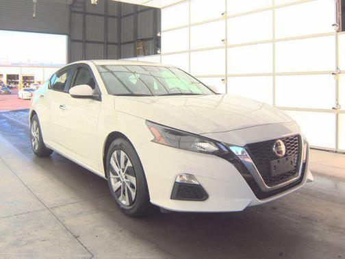 2022 Nissan Altima S FWD