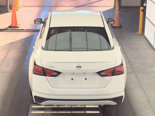 2022 Nissan Altima S FWD