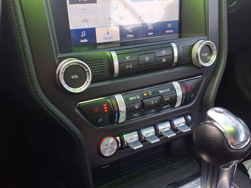 2022 Ford Mustang EcoBoost Premium