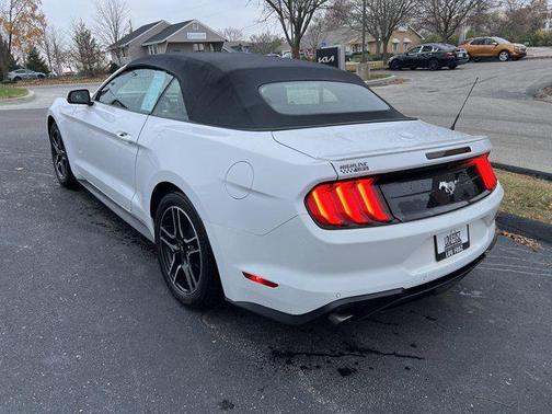 2022 Ford Mustang EcoBoost Premium