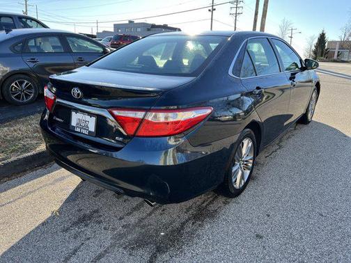 2015 Toyota Camry SE