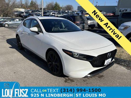 2022 Mazda Mazda3 FWD w/Premium Package