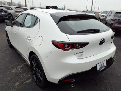 2022 Mazda Mazda3 FWD w/Premium Package
