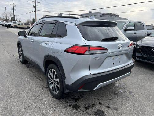 2024 Toyota Corolla Cross XLE
